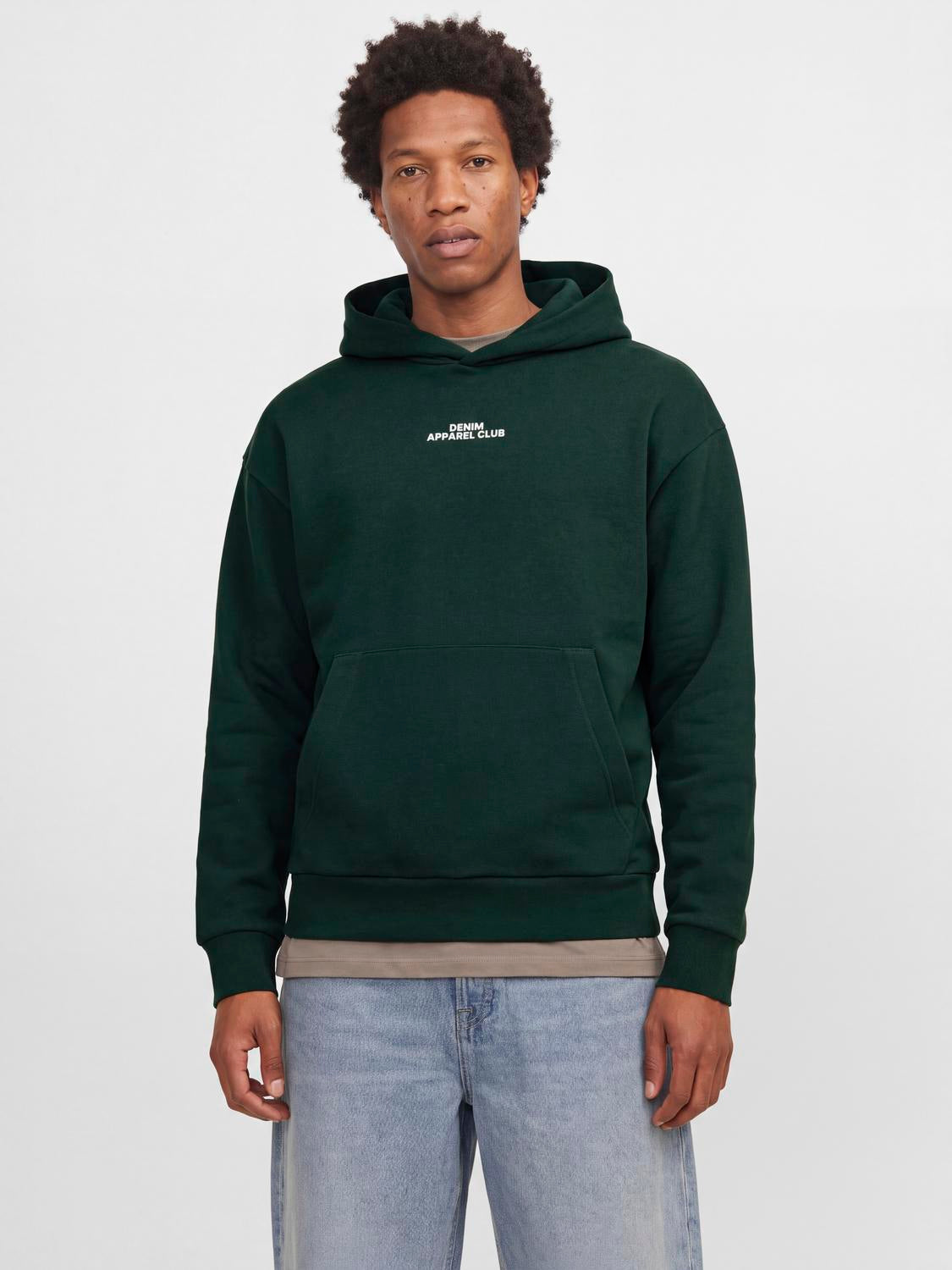 model_shot-front